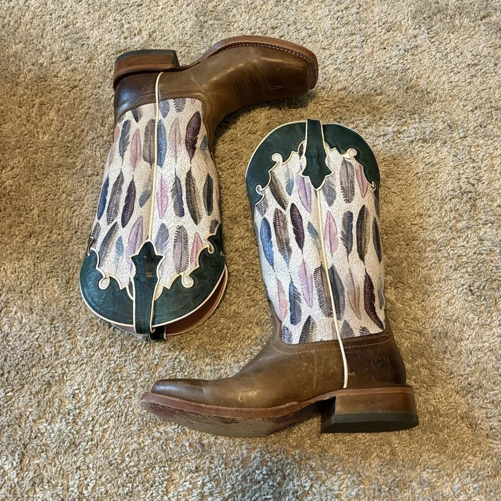 ARIAT Fonda Tuscan Taupe / Watercolor Square Toe Boots Women's 7.5B